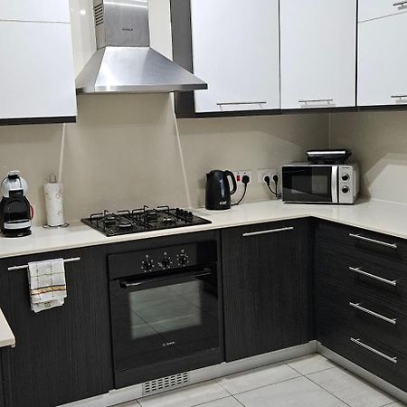 Large Apartment In Marsascala. Sleeps 6 Марсаскала Екстериор снимка
