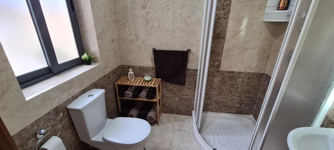 Large Apartment In Marsascala. Sleeps 6 Марсаскала Екстериор снимка